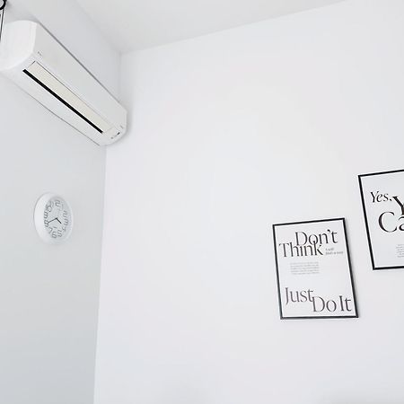 Appartamento The Establishment Bangsar Kuala Lumpur Esterno foto